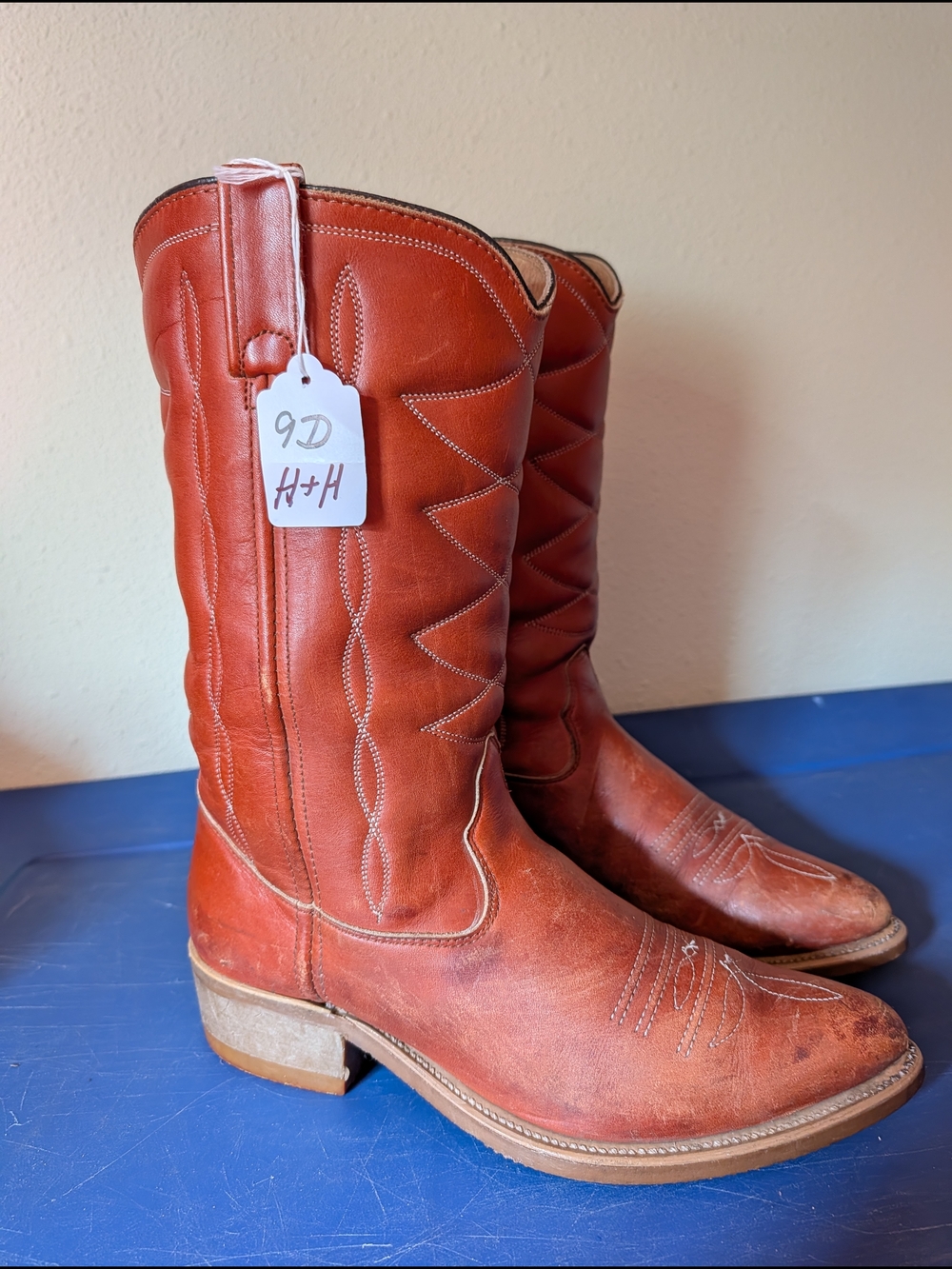 Men's Double H Burnt Orange Leather Western Cowboy Boots. Size 9D.